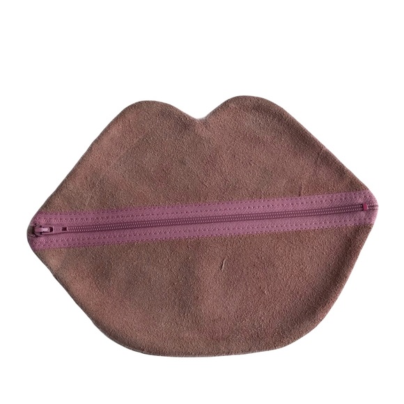 Claflin Thayer & Co Suede Lip Shaped Cosmetic Pouch Pink Travel Zip Makeup Bag - Picture 1 of 5